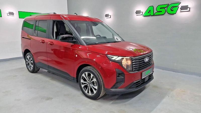 Rot Gebraucht 2024 Ford Tourneo Courier Titanium Van / Kleinbus | 19.990 € (Superpreis) - Bild 1/4