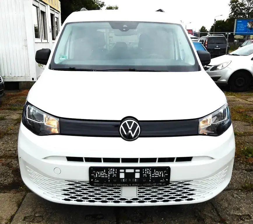 Gebraucht VW Caddy 102 PS (75 kW) 2022 Weiß Van / Kleinbus