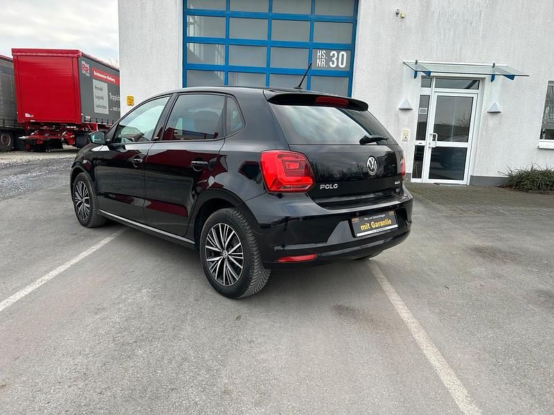 Gebraucht VW Polo Allstar 60 PS (44 kW) 2017 Schwarz Kleinwagen