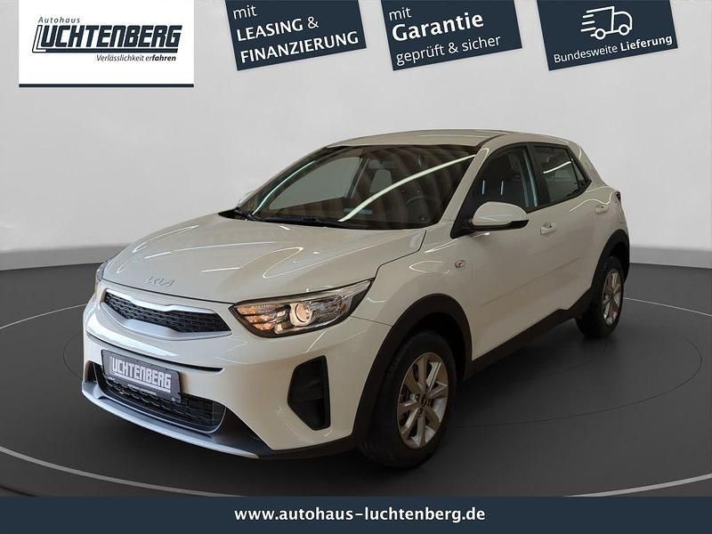 Weiß Gebraucht 2023 Kia Stonic Edition 7 SUV | 13.990 € (Superpreis) - Bild 1/4