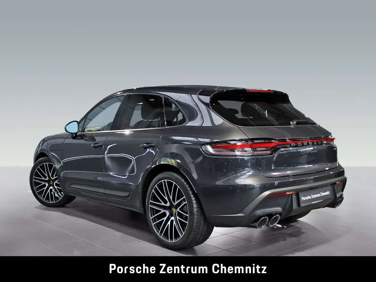 Gebraucht Porsche Macan 265 PS (194 kW) 2023 Grau SUV