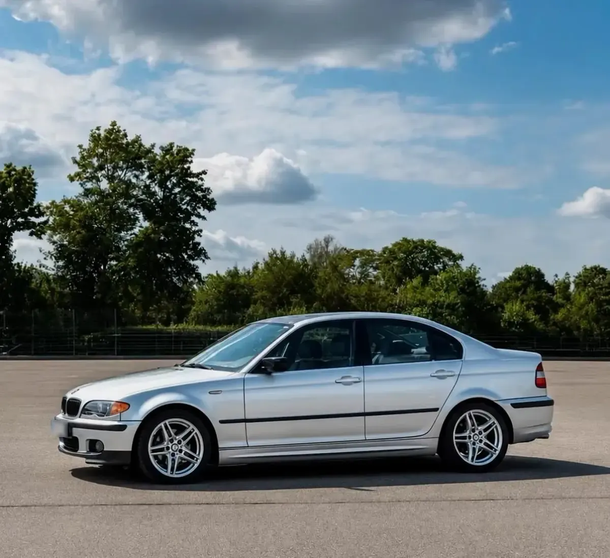 Gebraucht BMW 320 Basis 170 PS (125 kW) 2003 Silber Limousine