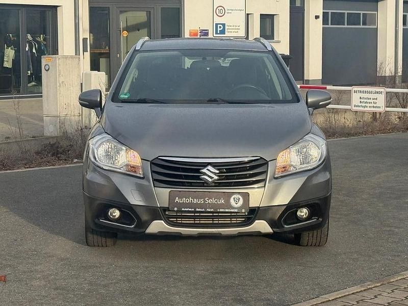 Gebraucht Suzuki SX4 S-Cross Club 120 PS (88 kW) 2015 Grau SUV
