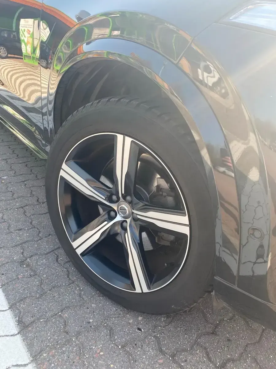 Gebraucht Volvo XC90 R-Design 225 PS (165 kW) 2015 Schwarz SUV