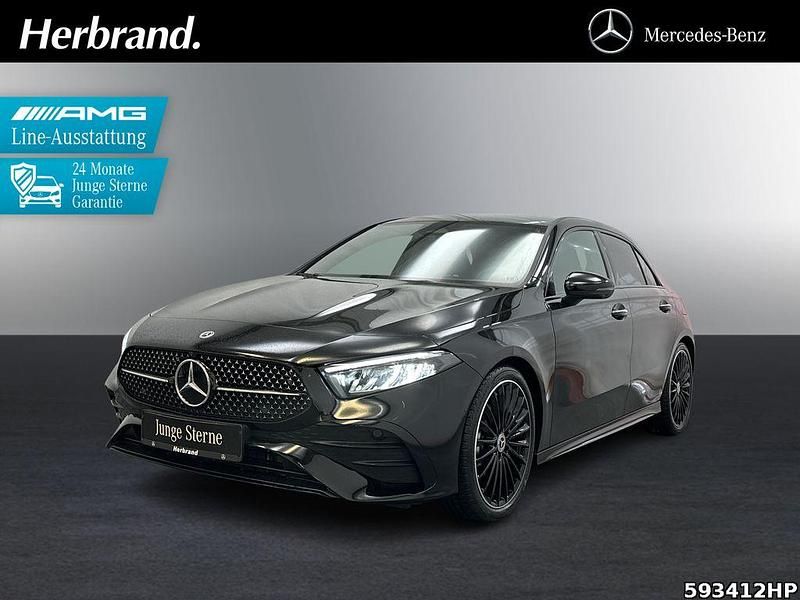 Unilack nachtschwarz Gebraucht 2025 Mercedes A180 AMG Limousine | 32.980 € (Fairer Preis) - Bild 1/4
