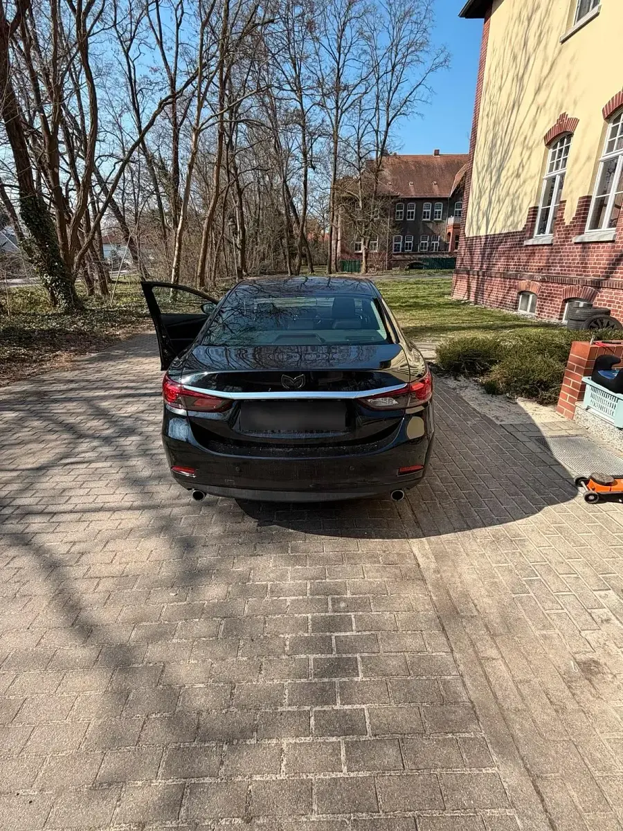 Gebraucht Mazda 6 150 PS (110 kW) 2016 Schwarz Limousine