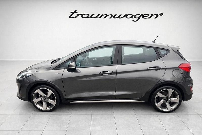 Gebraucht Ford Fiesta 101 PS (74 kW) 2019 Grau Kleinwagen
