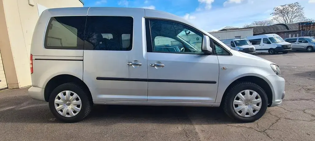 Gebraucht VW Caddy Comfortline 102 PS (75 kW) 2010 Van / Kleinbus