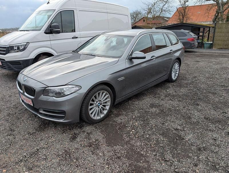 Grau Gebraucht 2016 BMW 528 Kombi | 13.400 € (Fairer Preis) - Bild 1/3