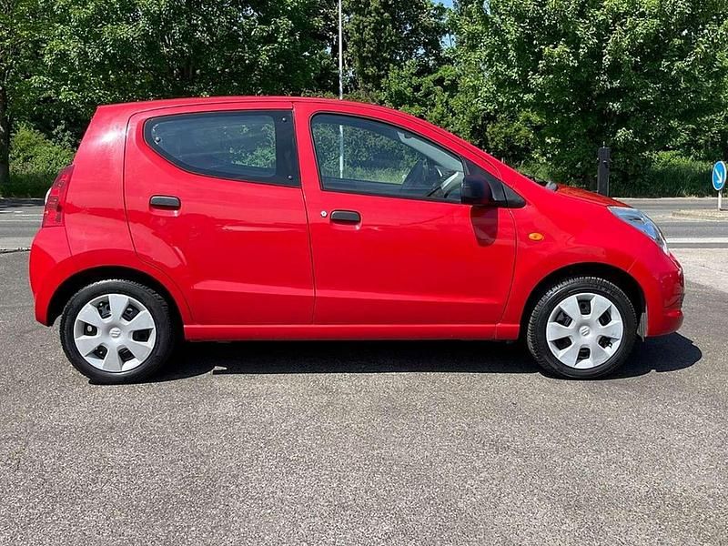 Rot Gebraucht 2012 Suzuki Alto Kleinwagen | 4.500 € (Teuer) - Bild 1/4