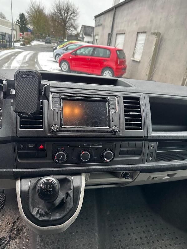 Gebraucht VW Transporter 150 PS (110 kW) 2019 Weiß Van