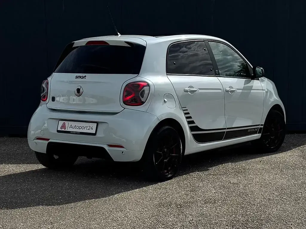 Gebraucht Smart ForFour Electric Drive Brabus 60 kW (82 PS) 2021 Weiß Limousine