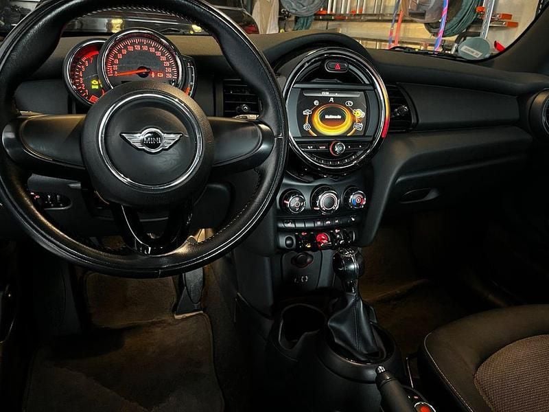 Gebraucht Mini John Cooper Works 102 PS (75 kW) 2018 Grün Kleinwagen