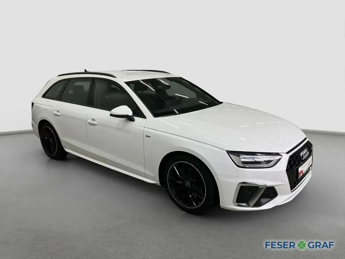 Gebraucht Audi A4 Sport 163 PS (119 kW) 2023 Ibisweiß Kombi