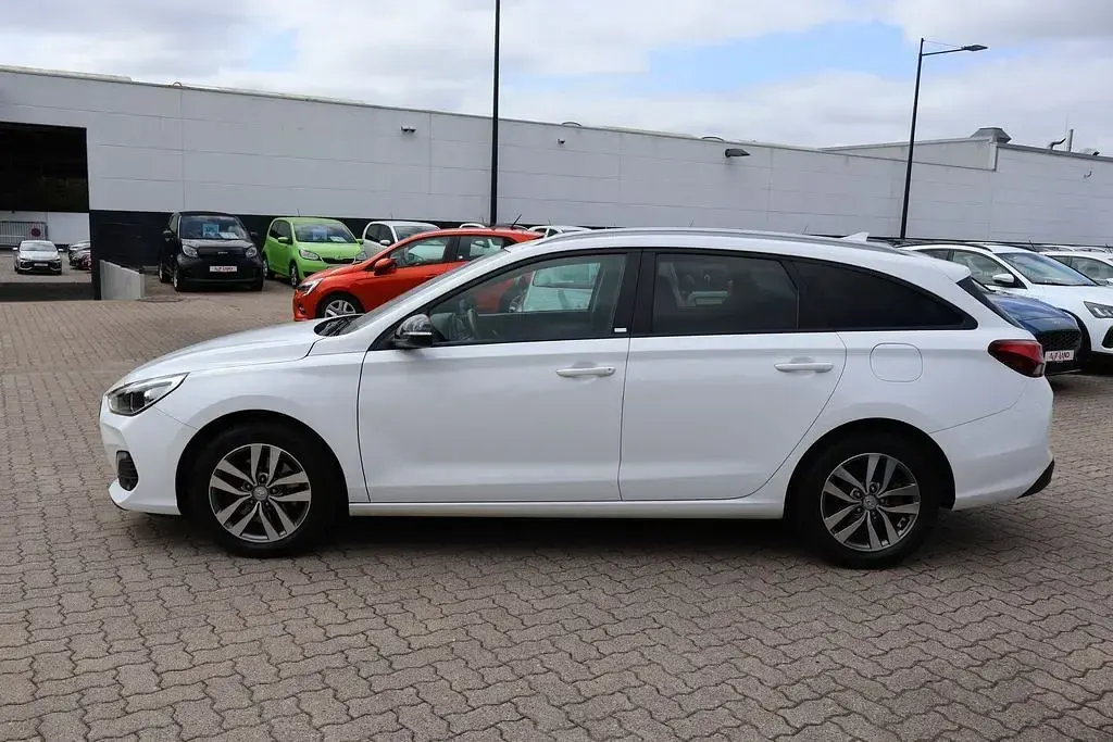 Gebraucht Hyundai i30 Trend 140 PS (102 kW) 2019 Blau Kombi