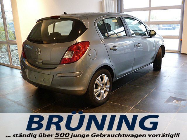 Używany Opel Corsa Selective 86 KM (63 kW) 2013 Srebrny Hatchback