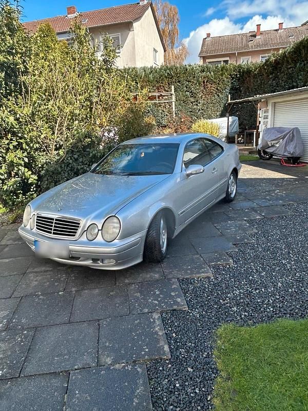 Gebraucht Mercedes CLK200 163 PS (119 kW) 2001 Silber Coupé