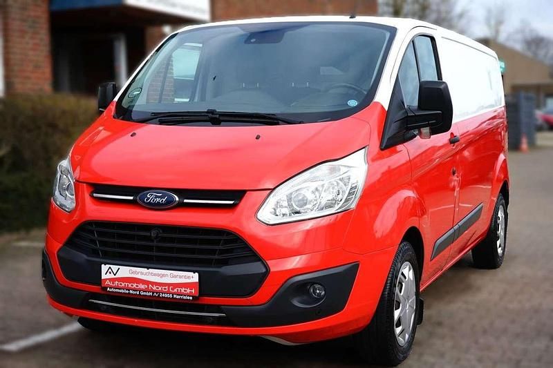 Second-hand Ford Transit Custom 170 CP (125 kW) 2017 Alb Monovolum