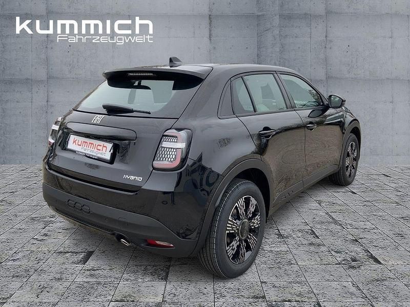 Neu Fiat 600 Icon 110 PS (80 kW) 2025 Schwarz Limousine