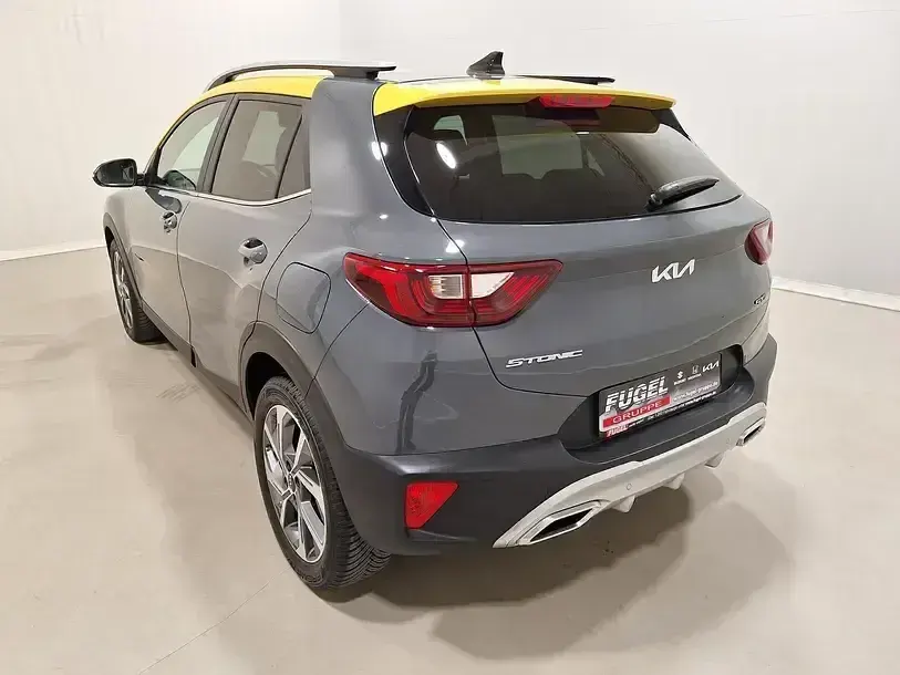 Gebraucht Kia Stonic GT-Line 120 PS (88 kW) 2022 Perennialgrau met./gelb SUV