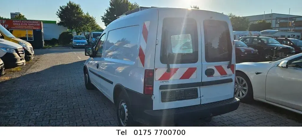 Gebraucht Opel Combo 75 PS (55 kW) 2007 Weiß Van / Kleinbus
