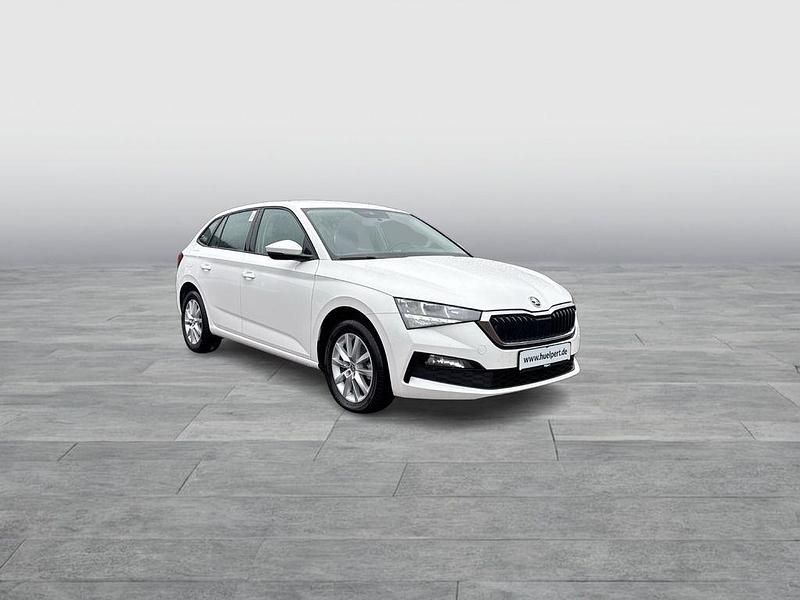 Gebraucht Skoda Scala 110 PS (80 kW) 2021 Weiß Kleinwagen
