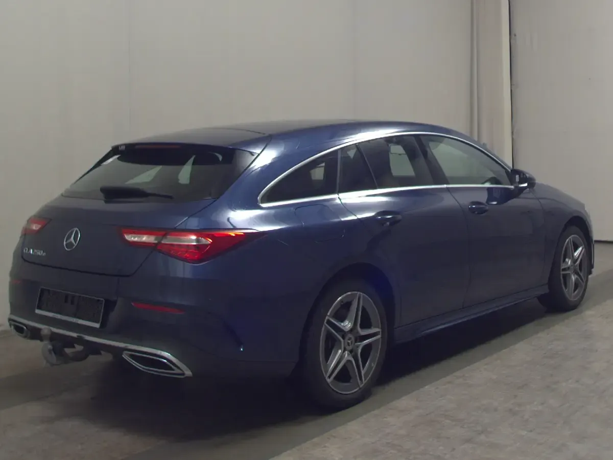 Gebraucht Mercedes CLA250 AMG line 218 PS (160 kW) 2022 Blau (metallic) Coupé