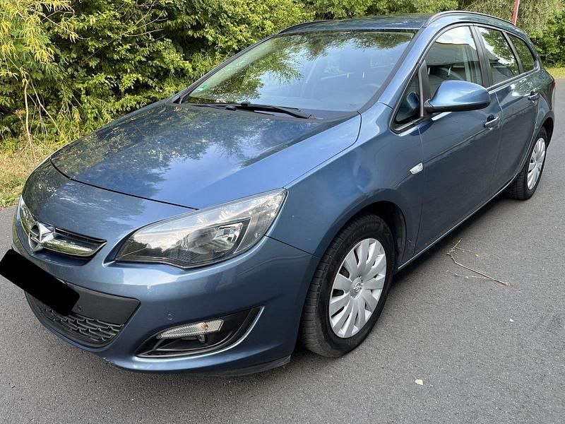 Blau Gebraucht 2014 Opel Astra S Kombi | 6.800 € (Fairer Preis) - Bild 1/4