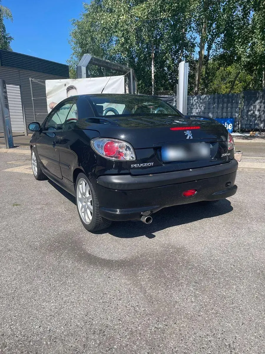 Gebraucht Peugeot 206 CC Platinum 136 PS (100 kW) 2001 Schwarz Cabrio