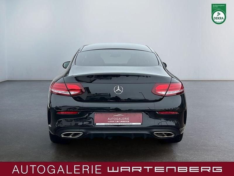 Gebraucht Mercedes C300 AMG line 258 PS (189 kW) 2018 Schwarz Coupé