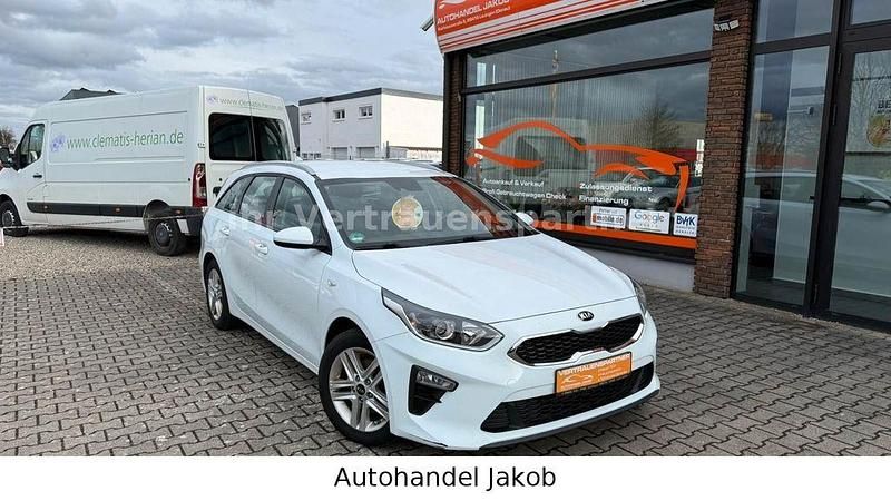 Gebraucht Kia Ceed Edition 7 120 PS (88 kW) 2019 Weiß Kleinwagen