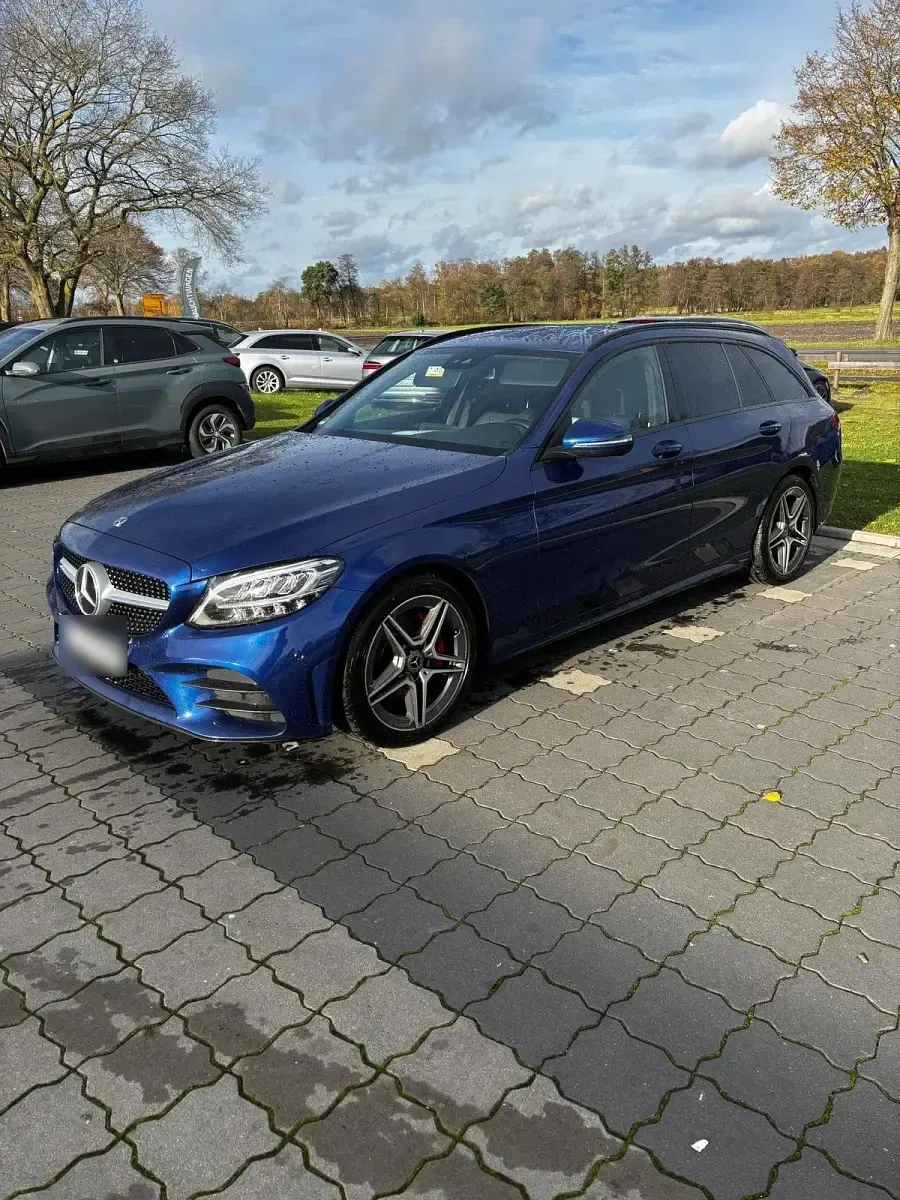 Gebraucht Mercedes C200 150 PS (110 kW) 2018 Blau Kombi