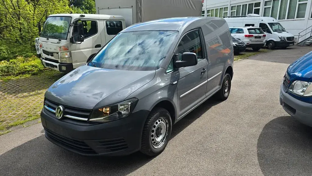 Gebraucht VW Caddy 122 PS (89 kW) 2019 Grau Van / Kleinbus