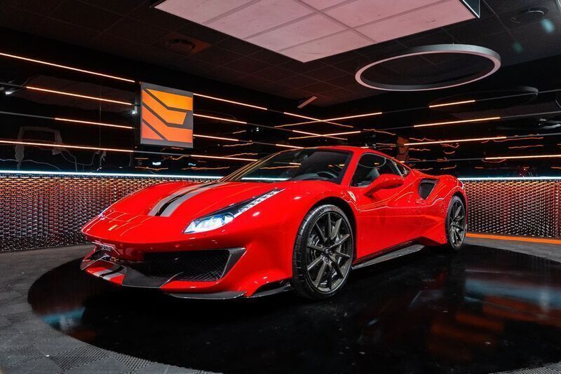 Rot Gebraucht 2019 Ferrari 488 Coupé | 444.440 € - Bild 1/4