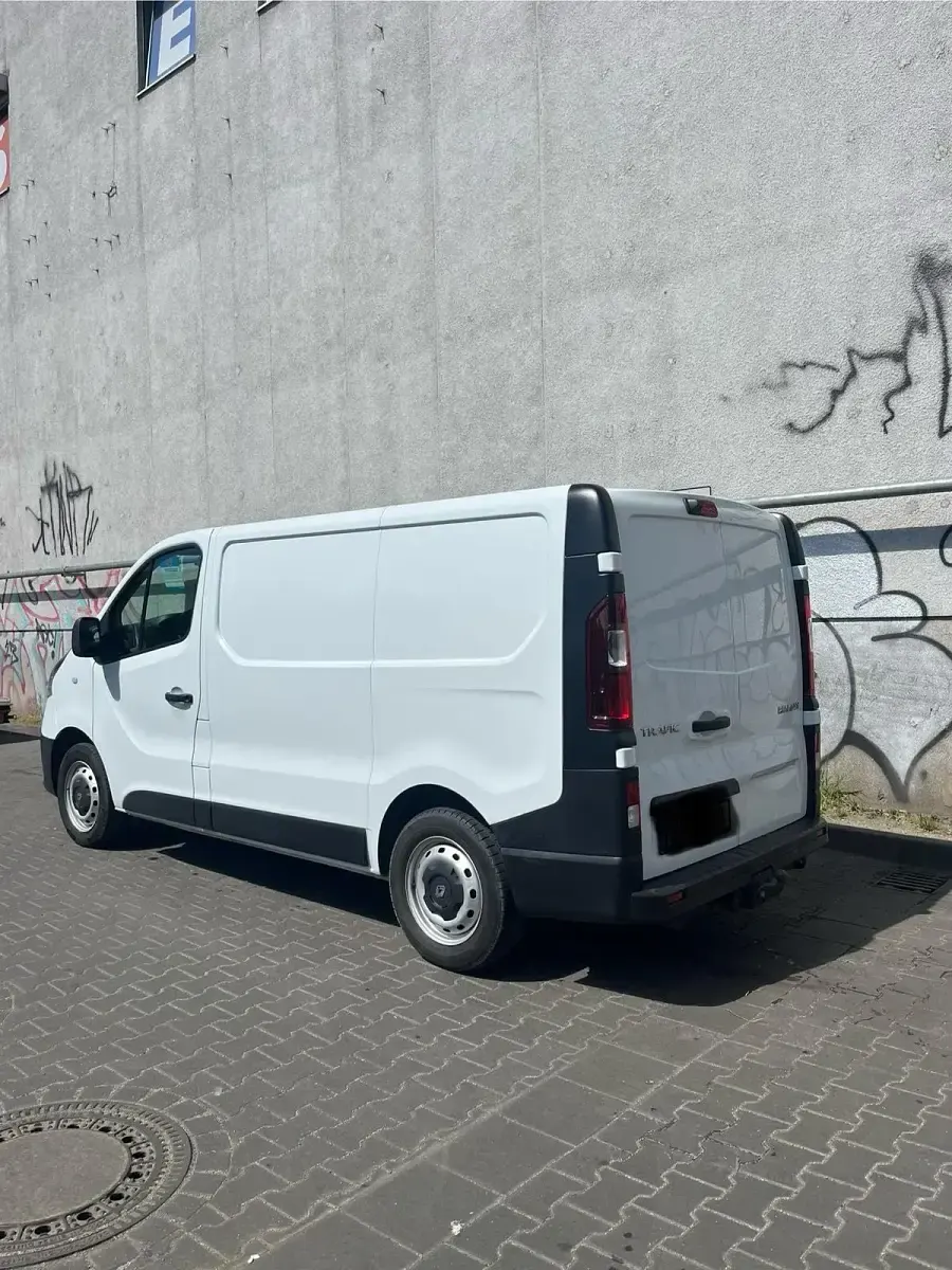 Gebraucht Renault Trafic 95 PS (69 kW) 2019 Weiß Van / Kleinbus