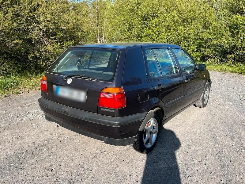 Gebraucht VW Golf III 75 PS (55 kW) 1993 Violet Kleinwagen