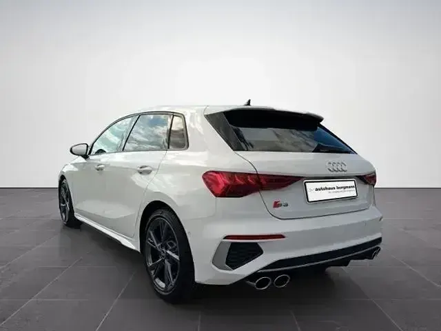 Gebraucht Audi S3 Sport 310 PS (228 kW) 2024 Weiß Limousine