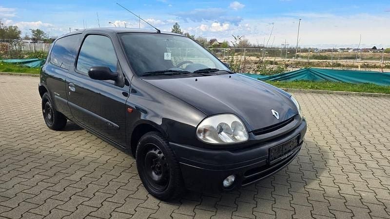 Gebraucht Renault Clio II Authentique 75 PS (55 kW) 2001 Schwarz Limousine