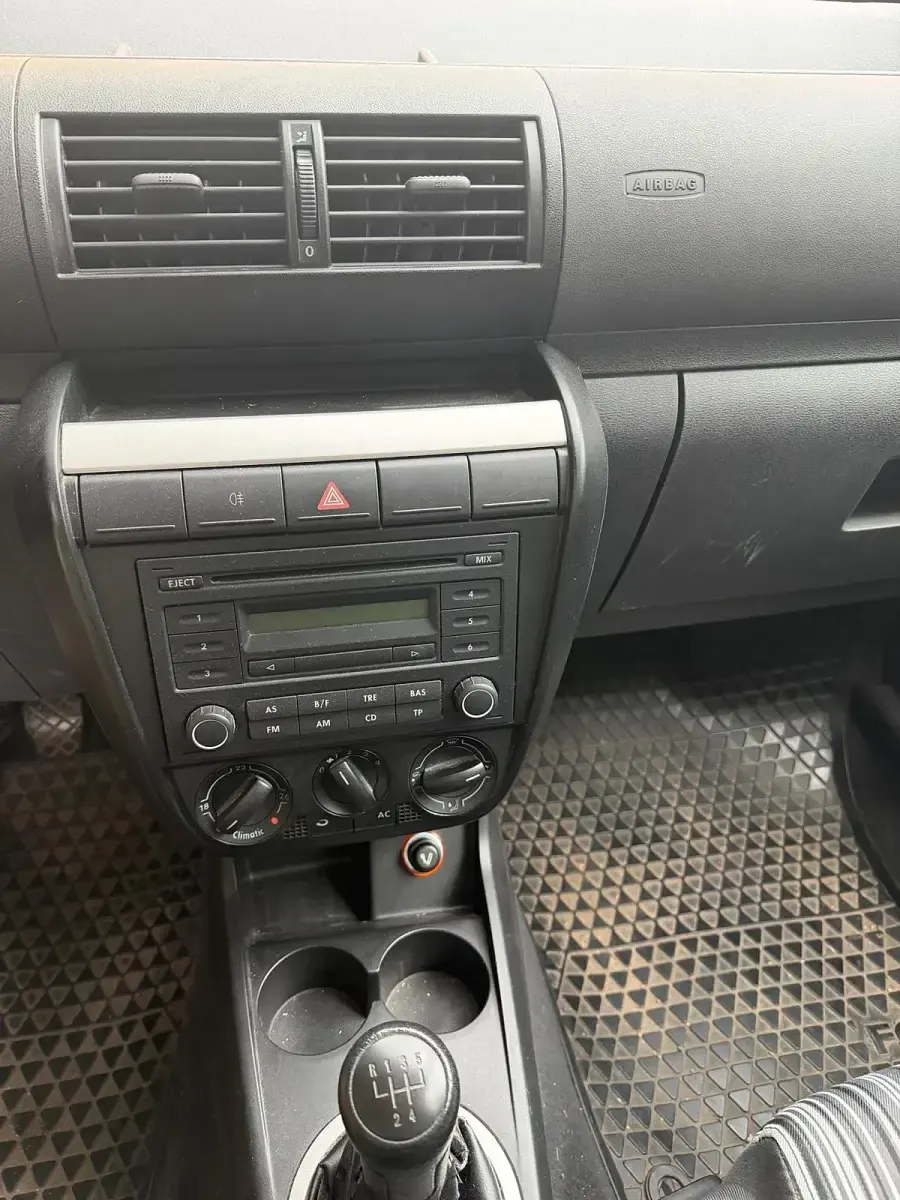 Usata VW Polo 60 CV (44 kW) 2006 Rosso Utilitaria