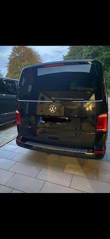 Gebraucht VW T6 Comfortline 150 PS (110 kW) 2018 Schwarz Van