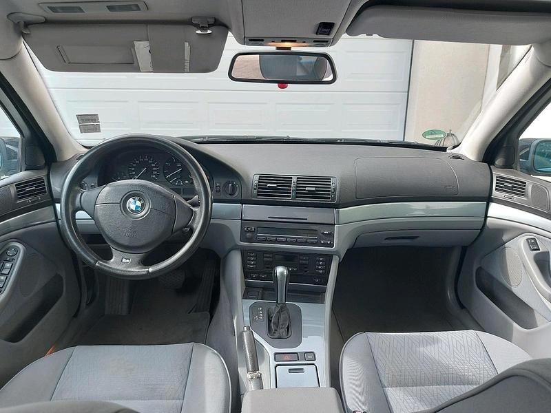 Second-hand BMW 520 150 CP (110 kW) 1999 Albastru Break