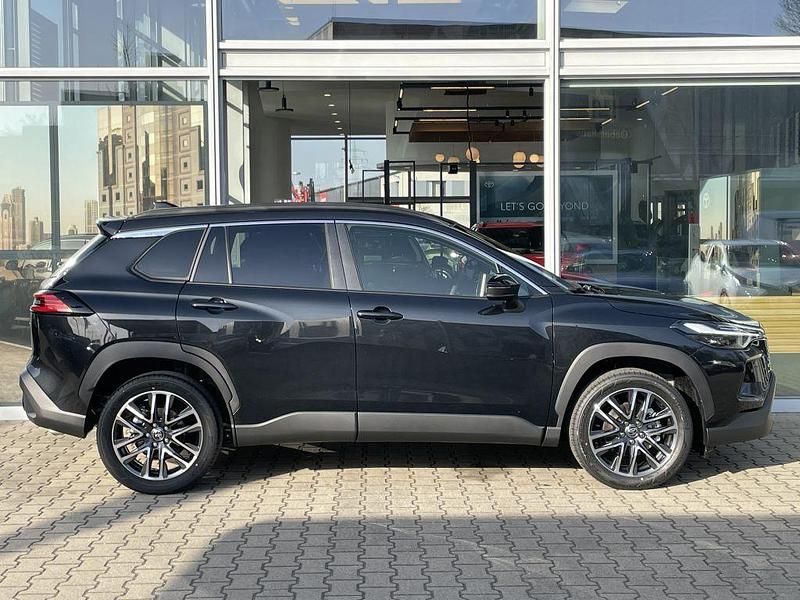 Neu Toyota Corolla Cross 178 PS (130 kW) 2026 Black mica metallic SUV