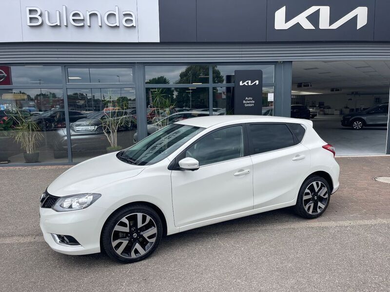 Weiß Gebraucht 2018 Nissan Pulsar Tekna Limousine | 15.970 € (Teuer) - Bild 1/4