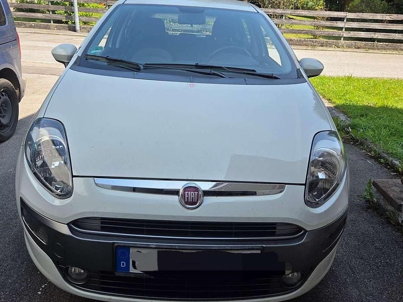 Gebraucht Fiat Punto Evo Active 77 PS (56 kW) 2010 Weiß Kleinwagen