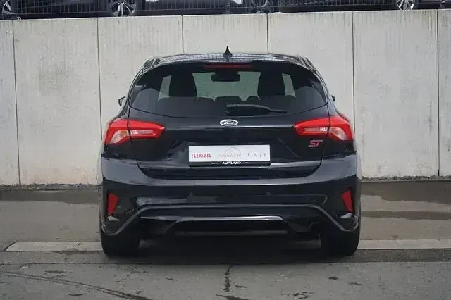 Gebraucht Ford Focus ST 280 PS (205 kW) 2019 Schwarz Limousine