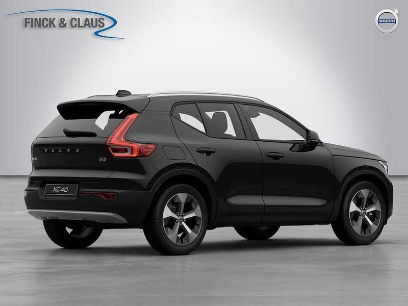 Neu Volvo XC40 Core 163 PS (119 kW) 2026 Schwarz SUV