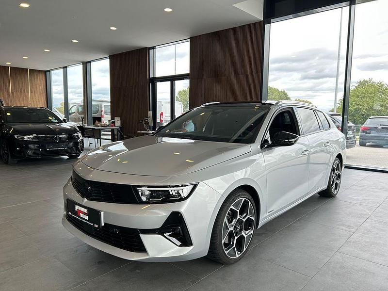 Silber Gebraucht 2024 Opel Astra Ultimate Kombi | 22.490 € (Fairer Preis) - Bild 1/4