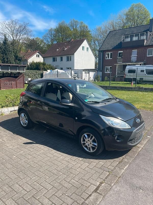 Second-hand Ford Ka 69 CP (50 kW) 2010 Negru Hatchback