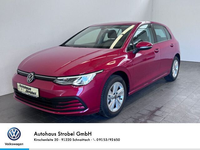 Kings red metallic Gebraucht 2021 VW Golf VIII Life Limousine | 24.990 € (Fairer Preis) - Bild 1/3