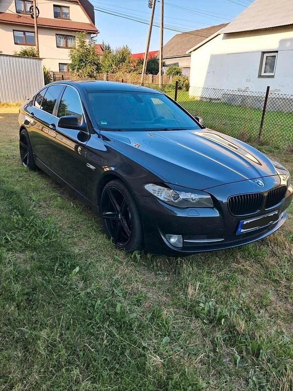 Gebraucht BMW 520 184 PS (135 kW) 2012 Schwarz Limousine